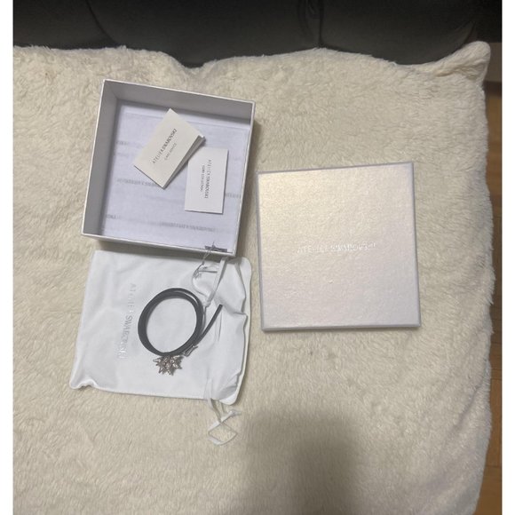 New Atelier Swarovski bracelet in Box worth $200 - Picture 5 of 8